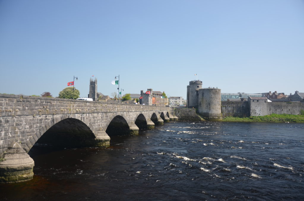 Rzeka Shannon i zamek St. John's