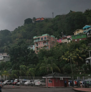 St. Vincent na Karaibach - czy warto jechać? Port w St.Vincent small