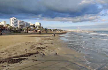 Larnaka plaża