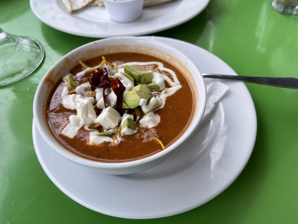 Kuchnia meksykańska zupa Aztec
