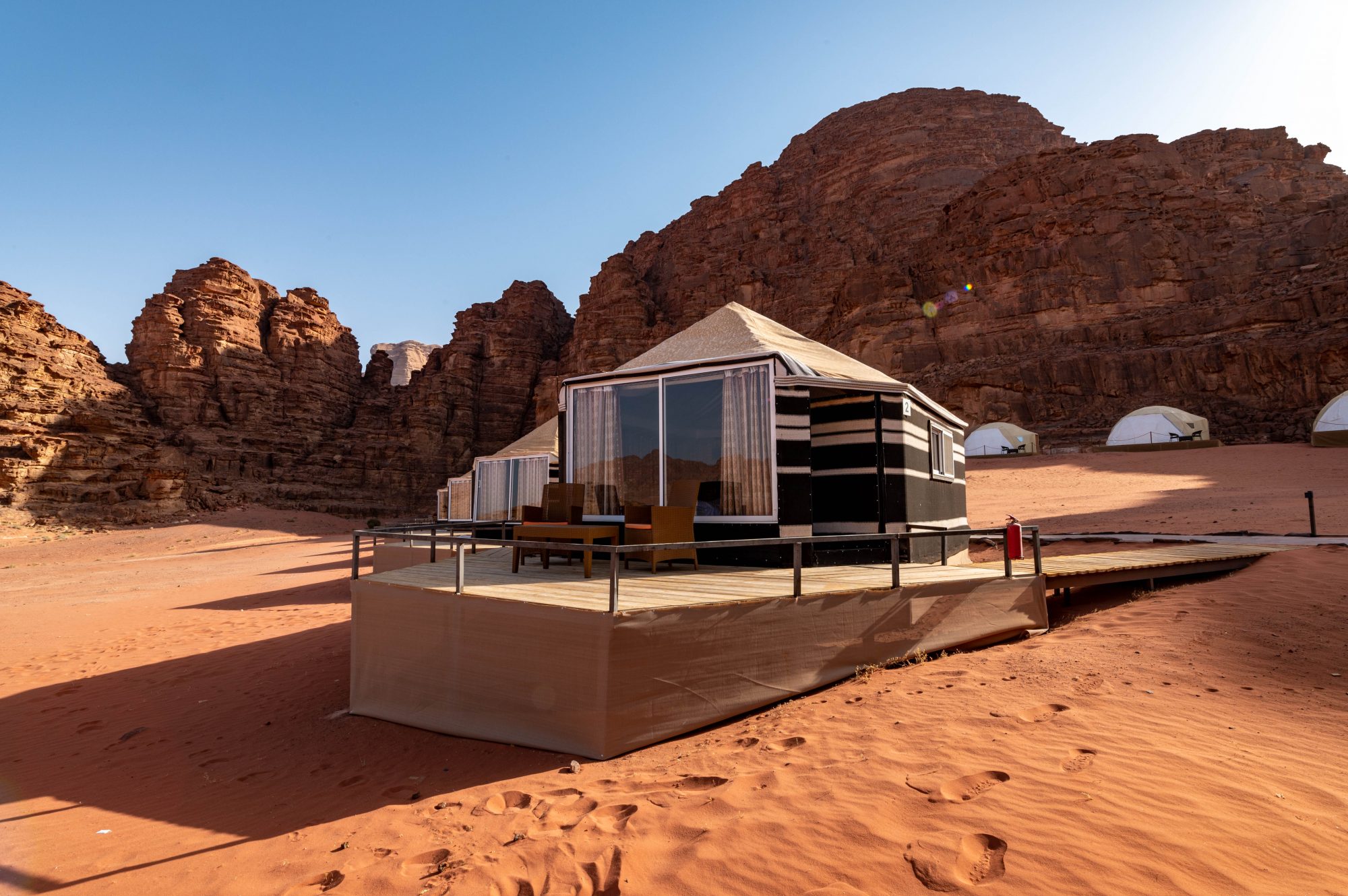 Wadi Rum Jordania jak spędzić noc na pustyni Guru Podróży