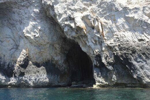 Łódka na Blue Grotto