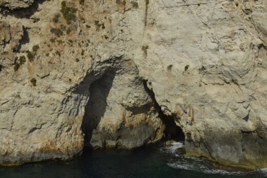 Łódka na Blue Grotto