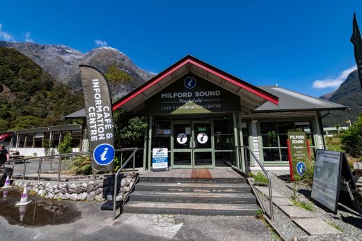 Centrum Informacyjne Milford Sound