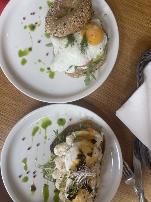 Mo-ja Café & Bistro